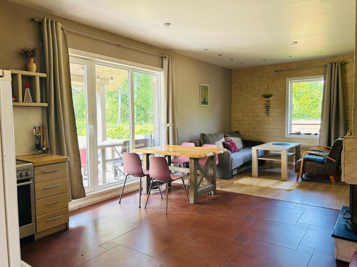 Mezalauki Villa Kolka Ngoại thất bức ảnh