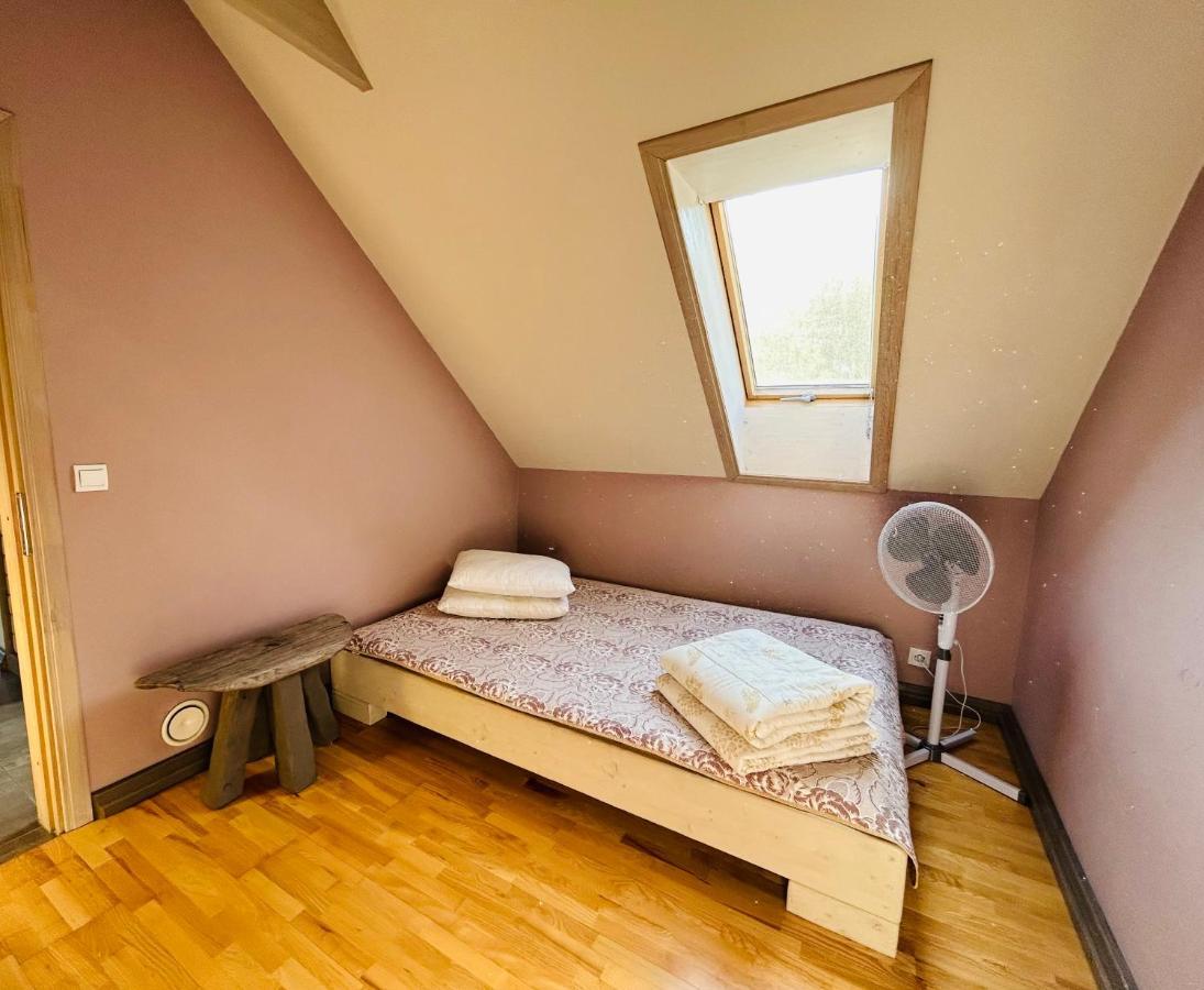 Mezalauki Villa Kolka Ngoại thất bức ảnh